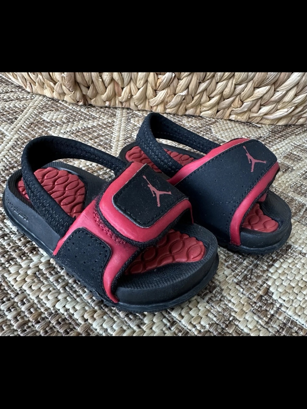 JORDAN Hydro 2 Toddler/Infant 4C Slides Sandals Shoes Black/Red Y2K 487574-013